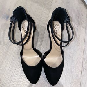 Brand New with Box Vince Camuto Black Pumps
